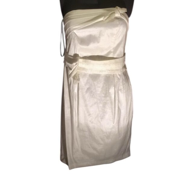 Torrid Vintage Ivory Satin Wedding Cocktail Strapless Pleated Dress Size 16 - Picture 2 of 11